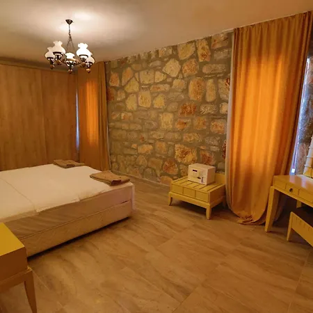 Villa Tomato