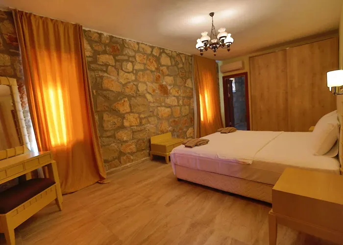 Tomato Villa *